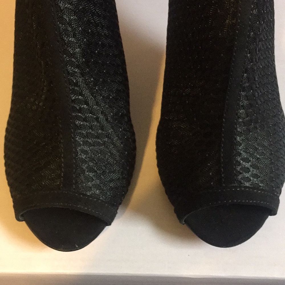 Luxe Bootie Heels - Picture 4 of 8
